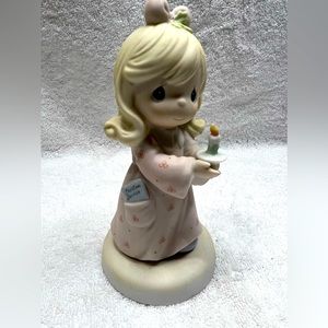Precious Moments Collectible Sharing the Light of Love" 1997 Figurine Enesco